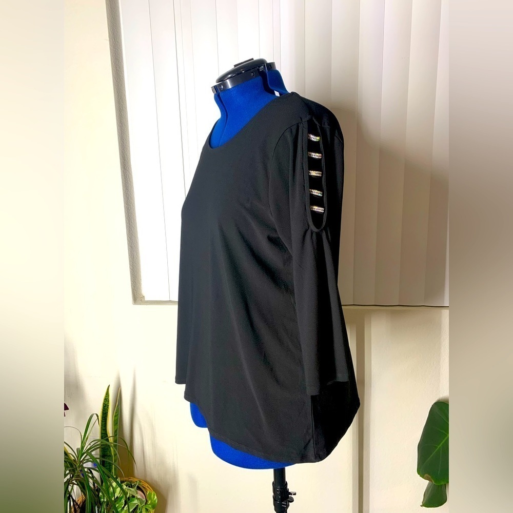 89th Madison top Black blouse